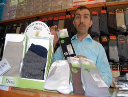 Aşırı Sıcaklar Bambu Ağacı Ve Gümüşten Örülen Çorap Satışını Artırdı