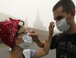 Zehirli Duman Moskova'yı Terk Ediyor..