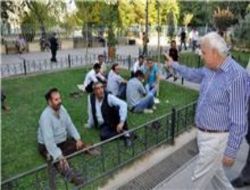 Vali Musa Çolak, Güres Caddesi Esnafını Ziyaret Etti