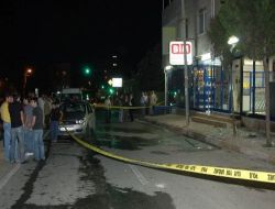 Sultanbeyli'de Markete Molotoflu Saldırı
