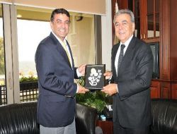 Kktc İzmir Konsolosu Umar: "Evimde Gibiyim"