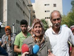 Maden Kazasında Oğlunu Kaybeden Acılı Anne: Jandarma İle Giden Gelir, Ama Hoca İle Giden Gelmiyor!