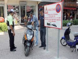 Trafikte Polis Zabıta Dayanışması