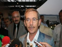 Şener: 'evet' Ve 'hayır'cılar Anayasa Paketine Fazla Anlam Yüklüyor