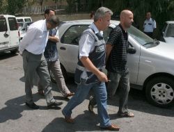 Şarap Hırsızları Şaraplarla Yakalandı