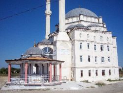 Silivri'de Ramazan Ayında Şadırvanın Kurşunlarını Çaldılar