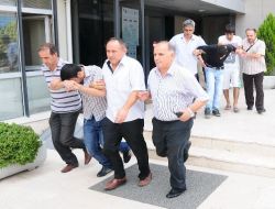 Tahliye Olduğu Gün Hırsızlık Yapmaya Kalkınca Yeniden Cezaevine Konuldu