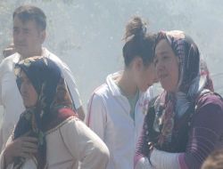 İki Yıl Önce Evleri, Şimdi De Saman Depoları Yandı