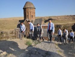 Devlet Bakanı Cevdet Yılmaz Ermenistan Sınırında..