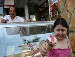 Sıcak Havalar Tatlı Alışkanlığını Değiştirdi, Ramazan'da Dondurma Satışları Tavan Yaptı
