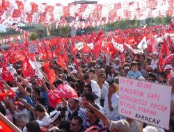 Kılıçdaroğlu: 27 Nisan'da Muhtıra Verenlerden Niye Hesap Sormuyorsun