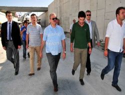 Vali Karaloğlu: Vanlılara 29 Ekim'de Çifte Bayram Yaşatmak İstiyoruz