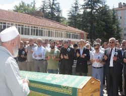 Sahurda Kalp Krizinden Ölen Kastamonu Üniversitesi Rektör Yardımcısı İçin Tören Düzenlendi