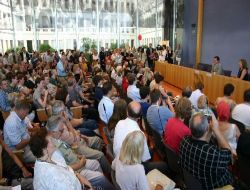 Alman Hükümetinin Açık Kapı Günü Büyük Rağbet Görüyor