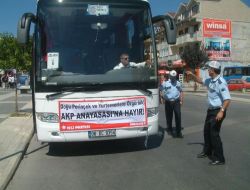 İşçi Partililerden Anayasa Değişikliğine Karşı Eylem