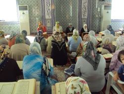 Adana'da Mukabele Programları Büyük İlgi Görüyor