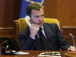 Medvedev Gül'e Türkiye'deki Yangınlar Konusunda Yardım Teklif Etti!