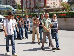 İşadamlarına Şantaj Yapan Çetenin Üyeleri Yakalandı!