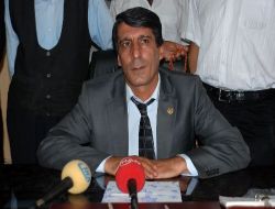 İhracı Göze Alan Dsp'li Belediye Başkanı Referandumda 'evet' Oyu Kullanacak!