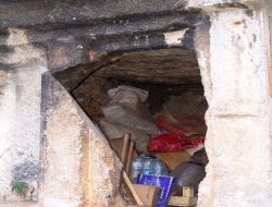 Antik Mezarları Depo Olarak Kullananlara Ceza Geliyor!