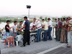 Irmak Manzaralı İftar İlgi Görüyor