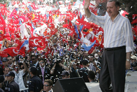 Başbakan, Muhalefete Yüklenerek 'evet' Oyu İstedi!