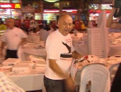 İftar Çadırında "Evet - Hayır" Arbedesi