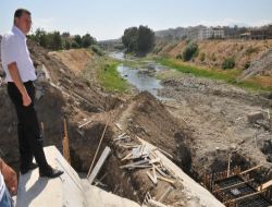 Asi Nehri Üzerinde Yapılacak Köprü 120 Günde Tamamlanacak