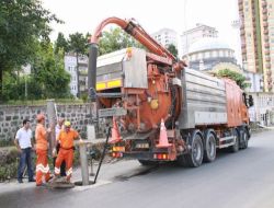 Rize Belediyesi, Kanalizasyon Ve Yağmur Kanallarını Temizleyecek Kombine Temizlik Aracını Deniyor