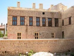 Niğde Halılarının Tanıtılacağı Mekânların Yapımı Son Aşamada
