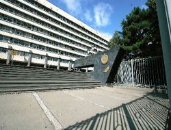 Rusya'da Askeri Karargahlar Satışa Çıkarılıyor!!