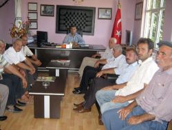 Chp'den 'EVET' Seslerine Bir Yenisi Eklendi: "Adıyaman Çakırhüyük Belediye Başkanı Özdemir Ve Grubu Referandumda 'evet' Diyecek!"