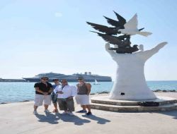 Altın Güvercin'i Kazandı, Şimdi Türkiye'yi Temsil Ediyor