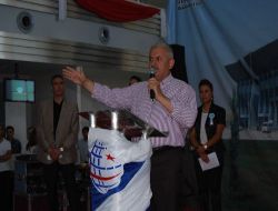 Ulaştırma Bakanı Yıldırım Batman'da Kürtçe 'evet' Dedi!!