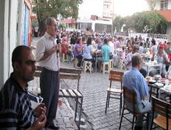 Mahalleliler İmece Usulüyle İftar Veriyor