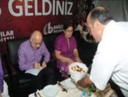 Yemekleri Yaptılar, Altınları Kaptılar