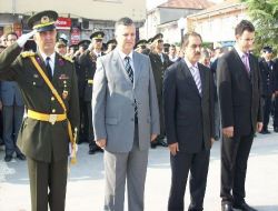 Zafer Bayramı, Sakarya'nın İlçelerinde Törenlerle Kutlandı