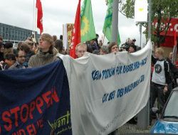 Almanya'da Sarrazin'e Tepkiler Çığ Gibi Büyüyor!.