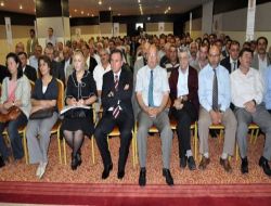 CHP'li Günyadın: "Kenan Evren Resim Yapmaya Devam Edecek"