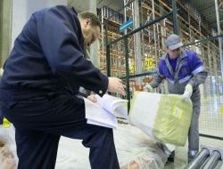 Rus Gümrüğü 10 Milyon Rublelik Kaçak Türk Tekstiline El Koydu!