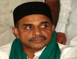 Hindistan'ın Andhra Pradeş Eyaleti Başbakanı Reddy Helikopteri Kazasında Öldü!!