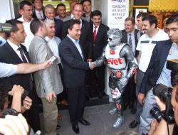 Bakan Babacan: "Türkiye Gerçek Sivil Bir Demokrasi Seviyesine Ulaşmazsa Yerinde Sayar!"