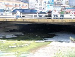Pençes Deresi'nden Yayılan Kokuya Esnaftan Tepki