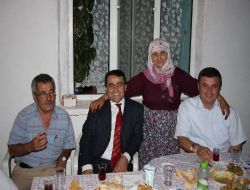 Balıkesir Valisi Yılmaz, İftarını Şehit Ailesiyle Yaptı!