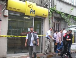 İlk Gün Uyardı, İkinci Gün Soydu