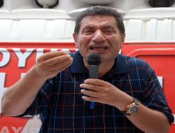 Chp Milletvekili, 'hayır' Toplantısında Ergenekon Zanlılarının Propagandasını Yaptı