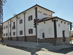 Eski Elektrik Trafoları, 'türk Evi' Oluyor