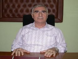 İftarda Referandumda 'evet'in Gerekçelerini Anlatıyor