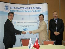Şifa Hastaneler Grubu Kardeş Pakistan'ın Yaralarını Sarıyor