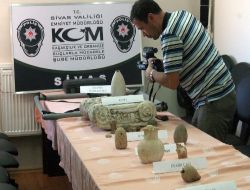 Evinde Her Çağa Ait Tarihi Eser Bulunduran 2 Kişi Yakalandı!